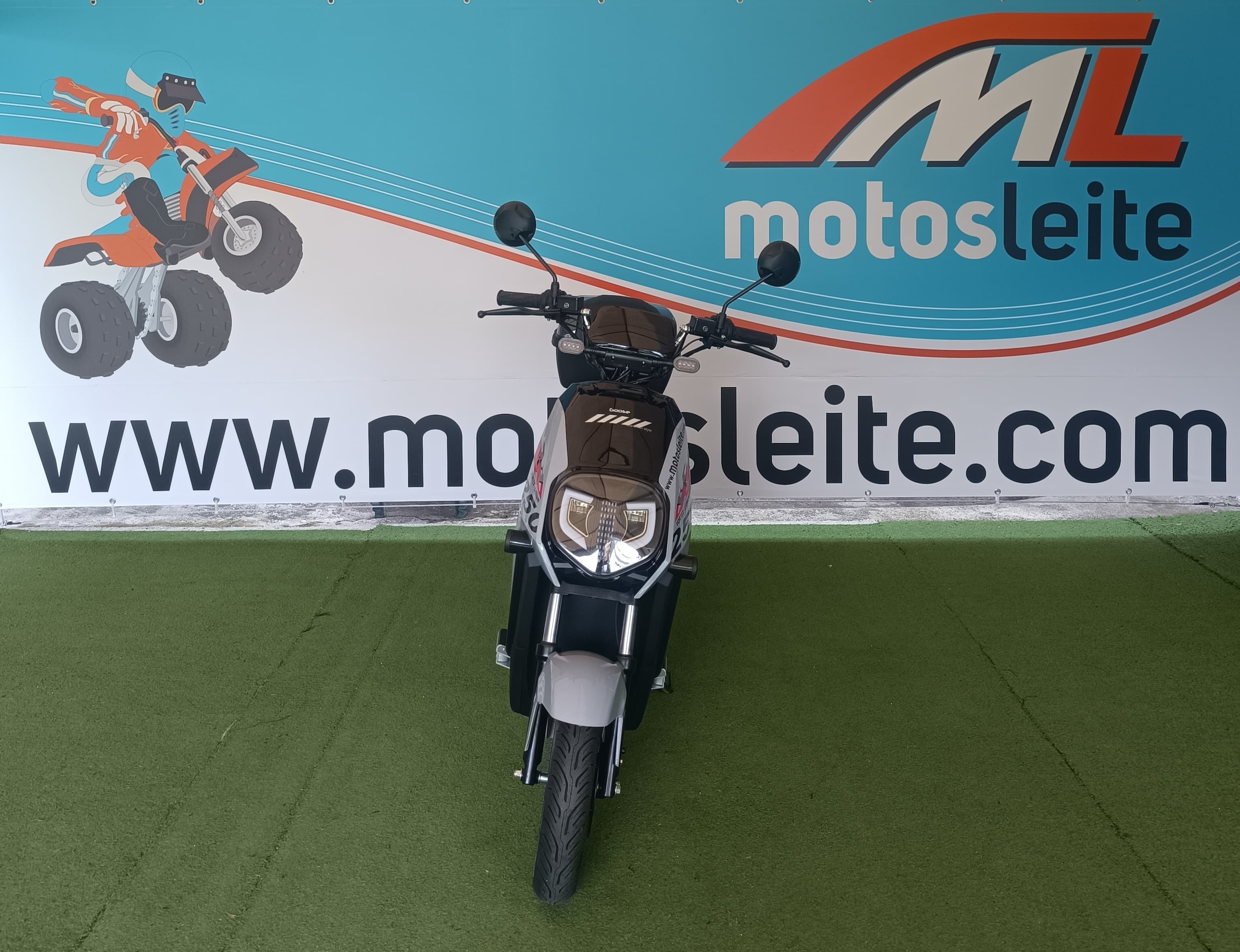 Motorcycle image